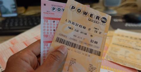 US Powerball jackpot climbs to $1 billion and here's how .